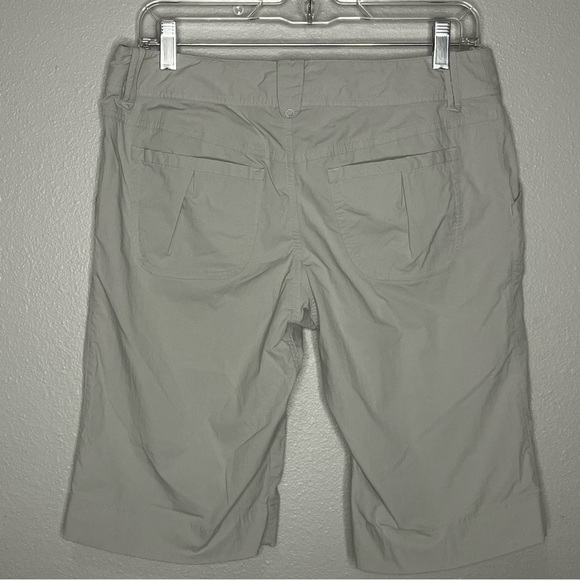 Arc’teryx Outdoor Shorts Women 8 Gray Nylon Bermuda Chino Hiking Stretch Logo - Picture 7 of 9